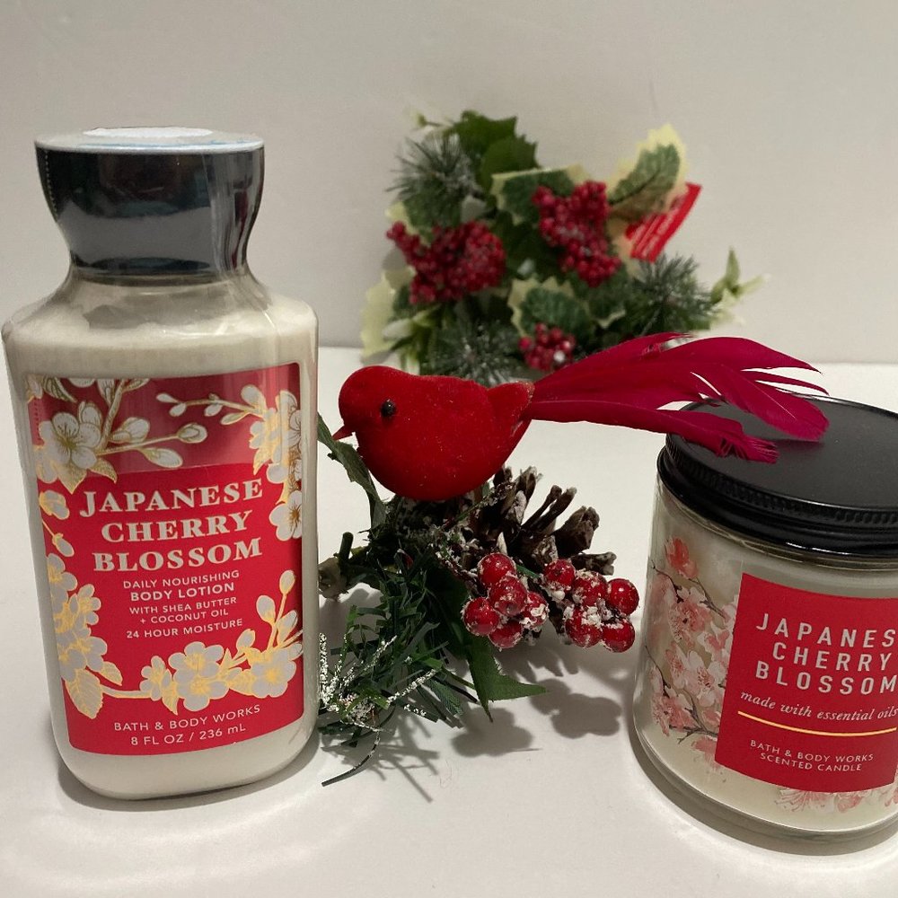 @@@ BATH & BODY WORKS @@@ Set. (2 Pieces)